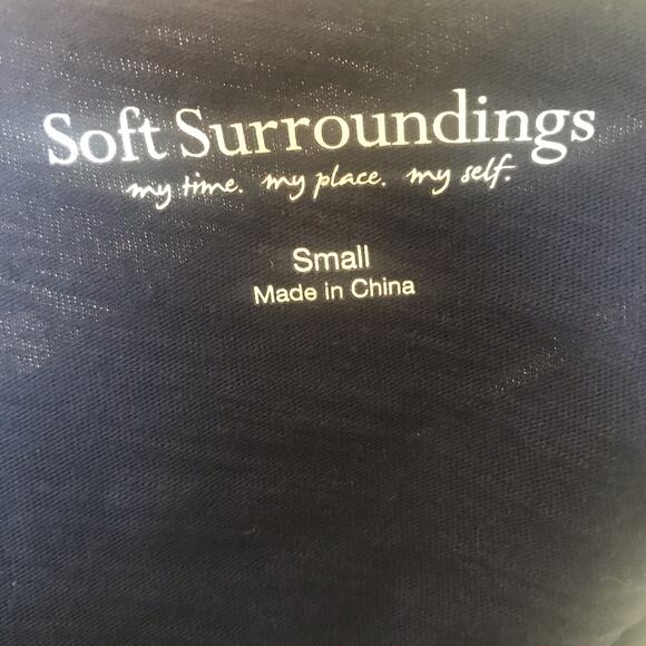 Soft Surroundings Long Sleeve Perforated Scoop Neck Blue Top Women's Size Small - Picture 6 of 6